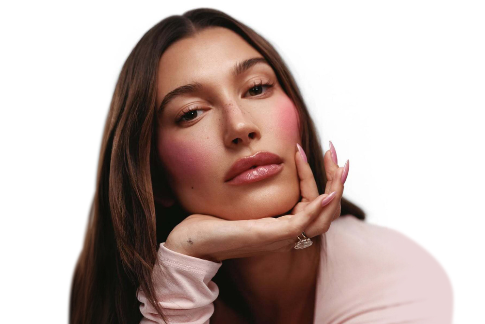 Nail Hailey Bieber’s Viral “Sugar Plum Fairy” Look with PAC