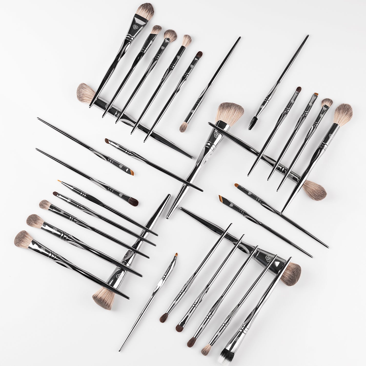 PAC Pro-Xclusive 32 Pcs Brush Series
