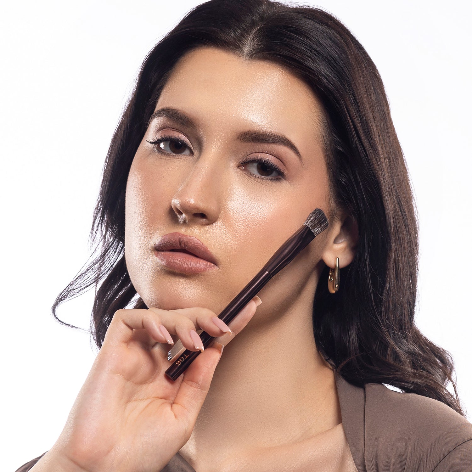 T06 Expert Concealer Brush