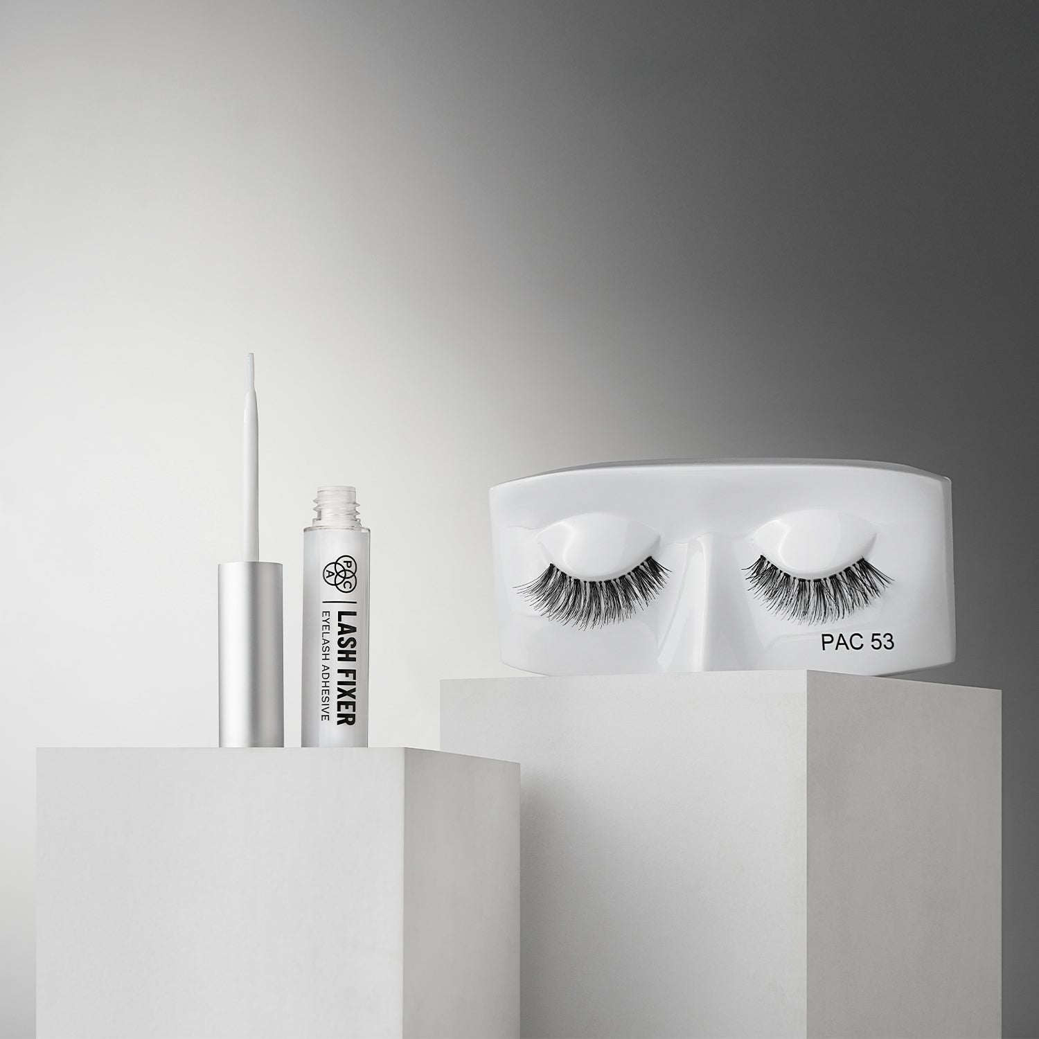 Ready-to-use Lash Kit with Glue