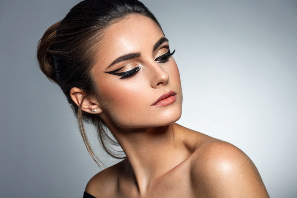 Hop on the “Floating Eyeliner” Trend in Style With PAC