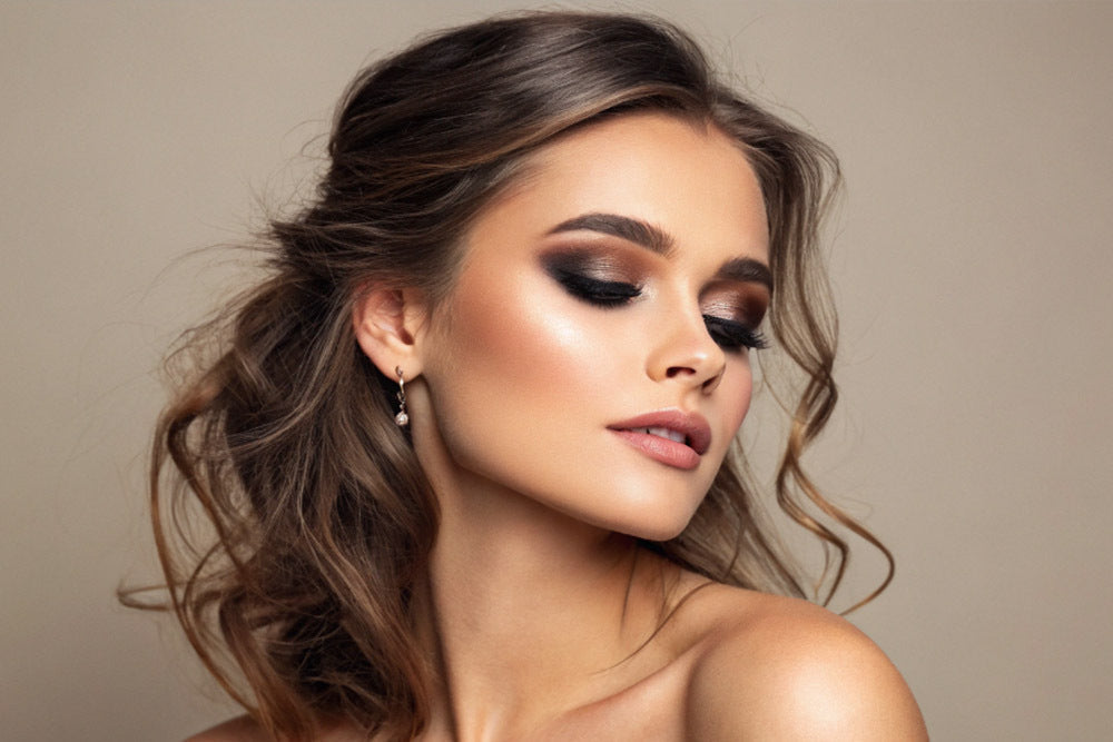 How to Nail the Classic Smoky Eye in just 3 Steps