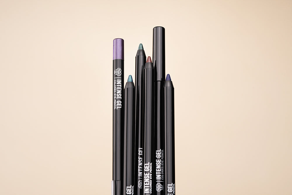 The Science Behind That Glide: Inside a Gel Eyeliner Formula