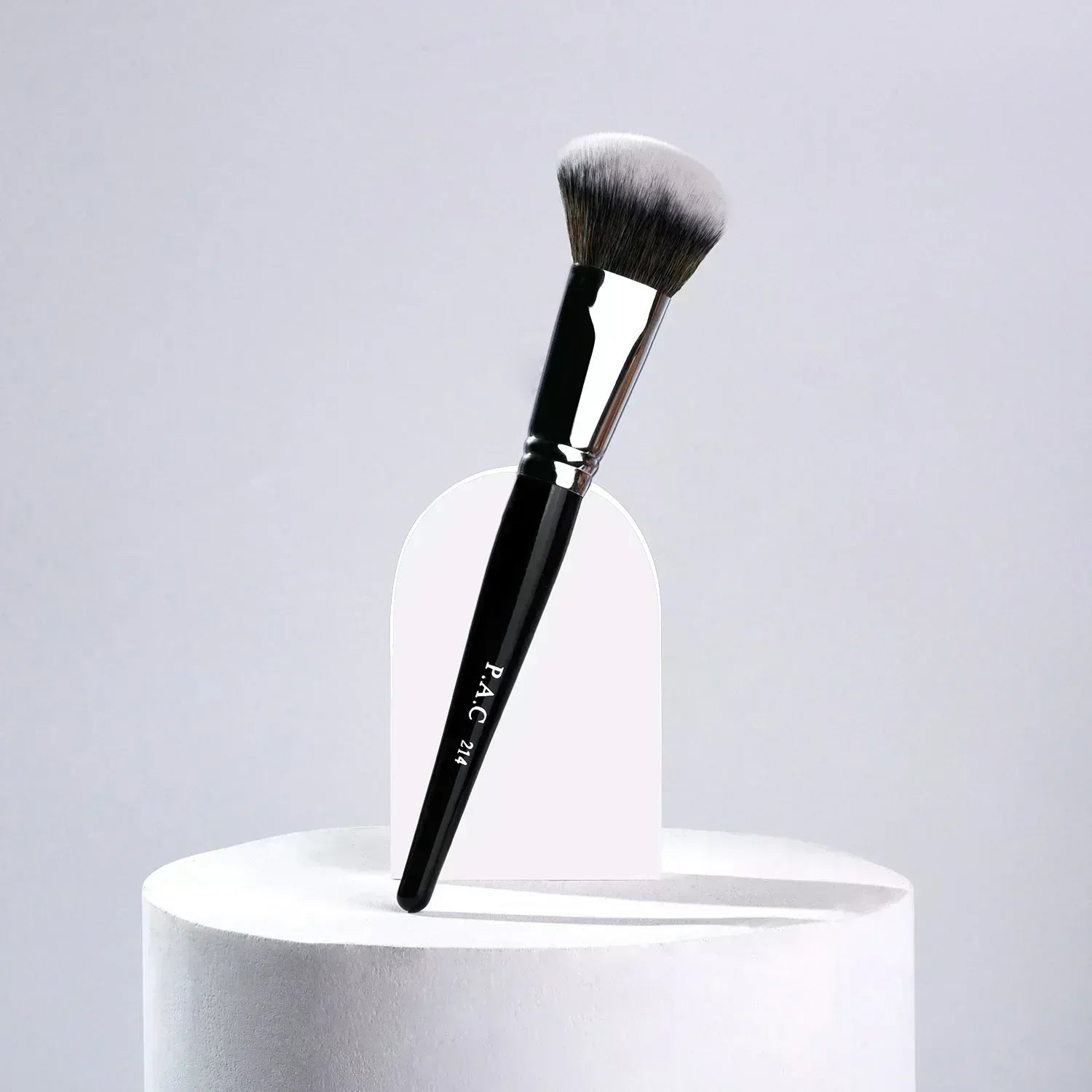 PAC Cosmetics Blush Brush 214