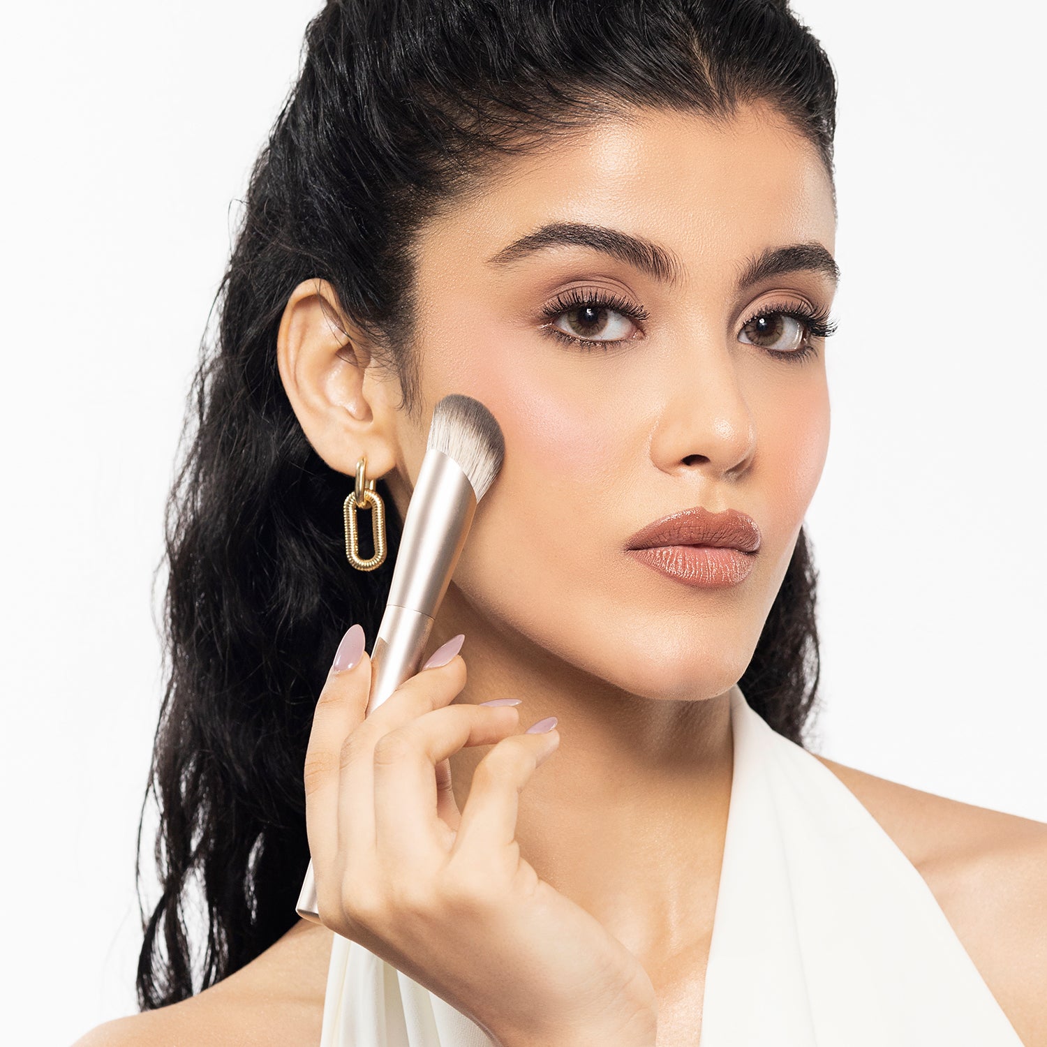 S02 Angular Foundation Brush